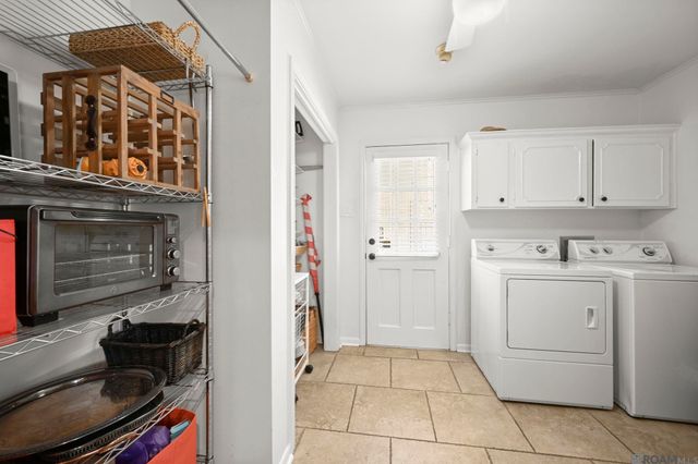 9325 Blueridge Dr, Baton Rouge, LA 70809