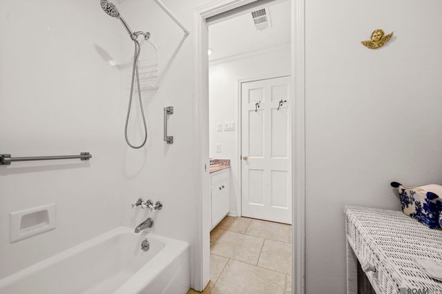 9325 Blueridge Dr, Baton Rouge, LA 70809