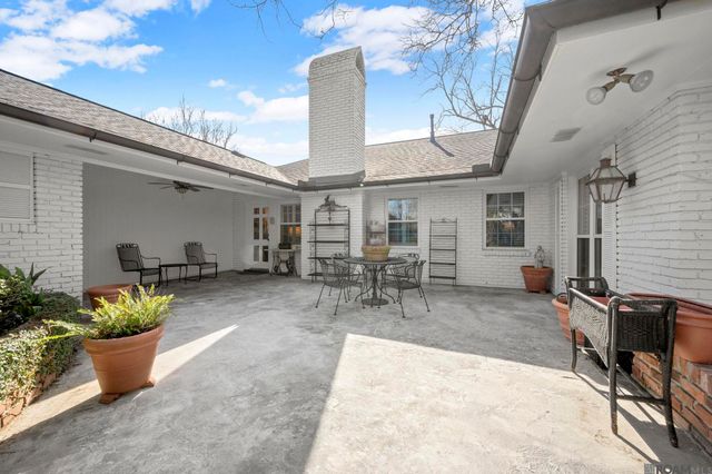 9325 Blueridge Dr, Baton Rouge, LA 70809