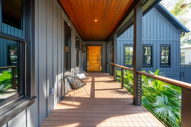 641 Coral Street, Mount Pleasant, SC 29464