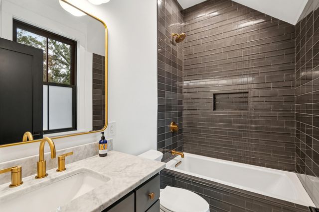 641 Coral Street, Mount Pleasant, SC 29464