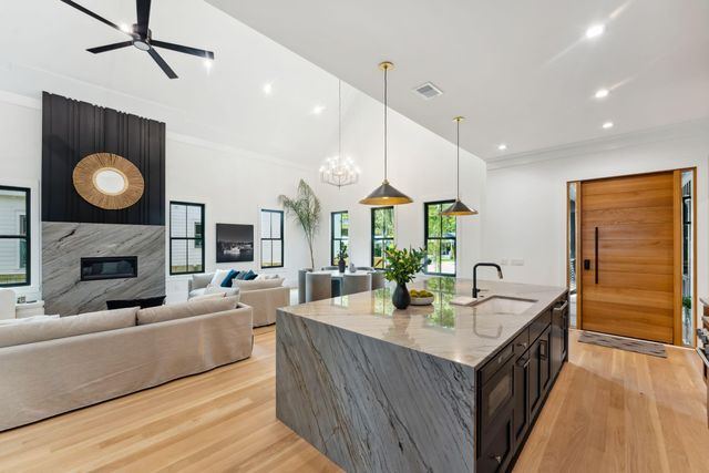 641 Coral Street, Mount Pleasant, SC 29464