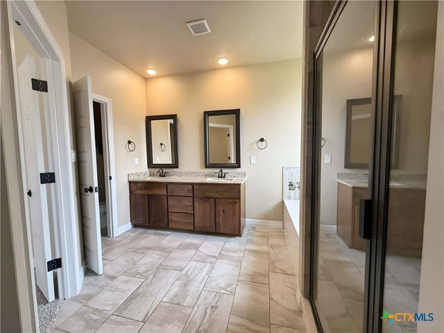 8500 Platinum Drive, Killeen, TX 76542