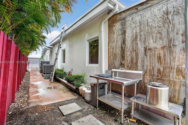 13463 SW 66th Terrace, Miami, FL 33183