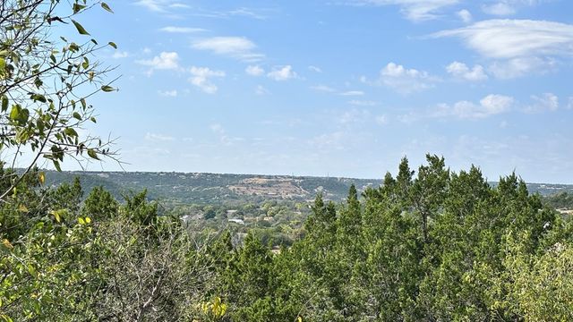 318 S Loma Vista Dr, Kerrville, TX 78028