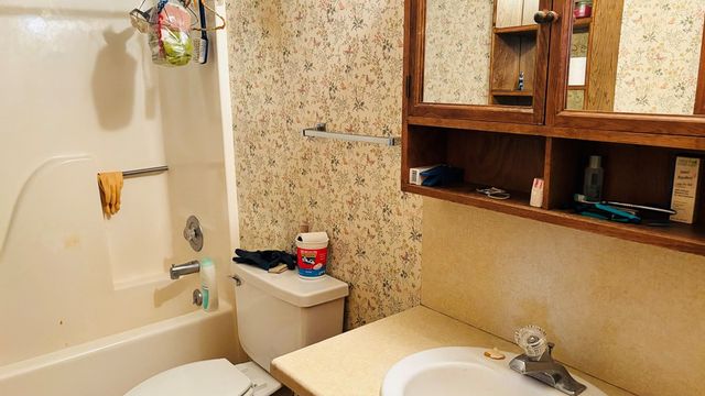 318 S Loma Vista Dr, Kerrville, TX 78028