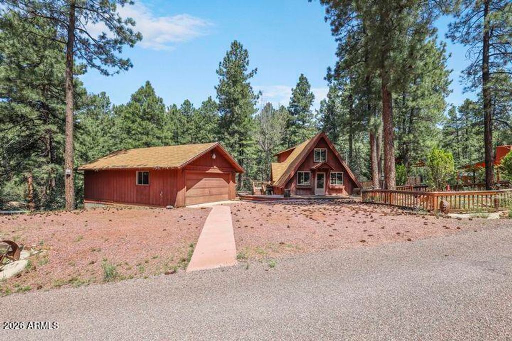 Image 12 of property listing at 8884 W TONTO RIM Drive, Pine, AZ 85544