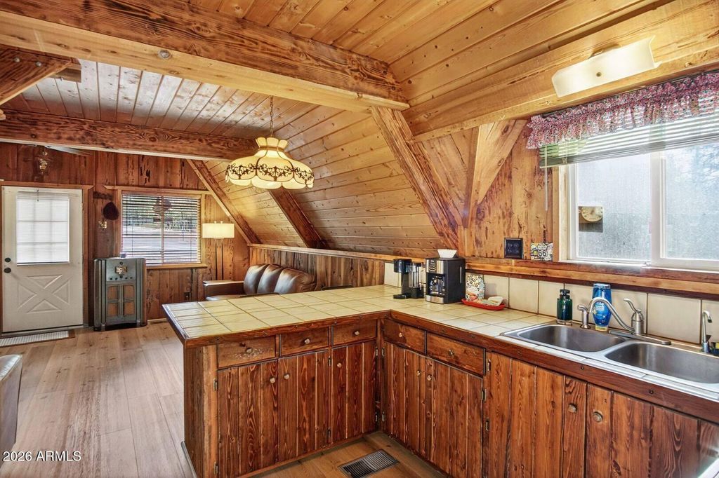Image 18 of property listing at 8884 W TONTO RIM Drive, Pine, AZ 85544