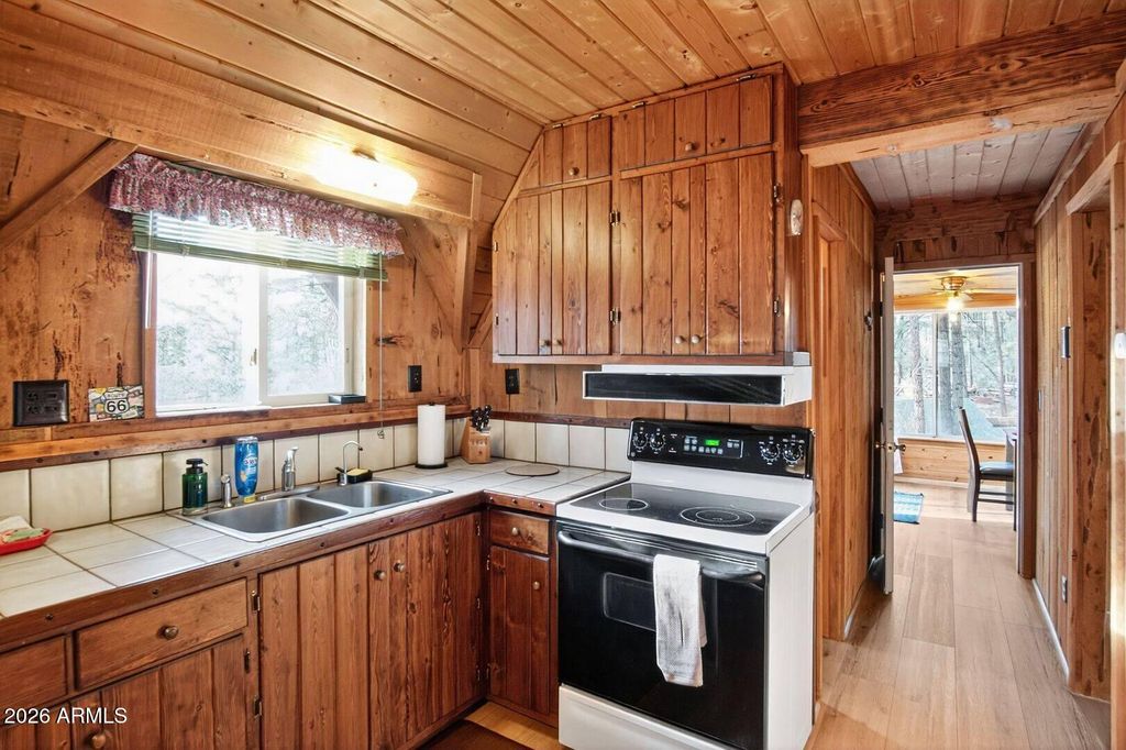 Image 19 of property listing at 8884 W TONTO RIM Drive, Pine, AZ 85544