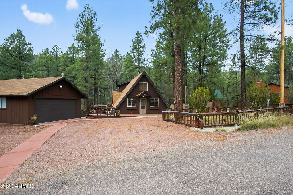 Image 4 of property listing at 8884 W TONTO RIM Drive, Pine, AZ 85544