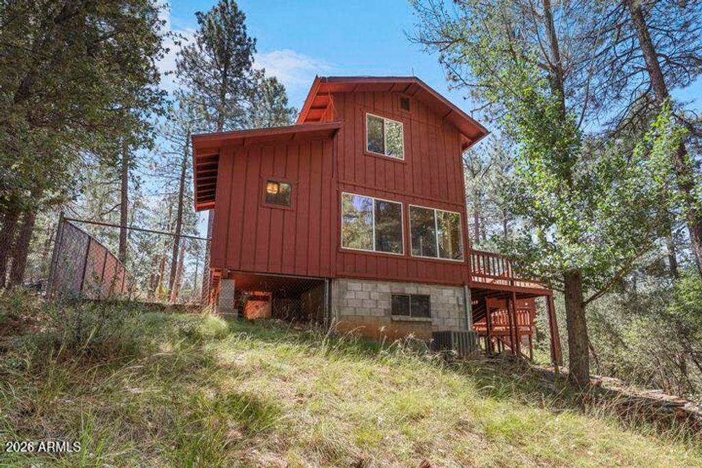 Image 6 of property listing at 8884 W TONTO RIM Drive, Pine, AZ 85544
