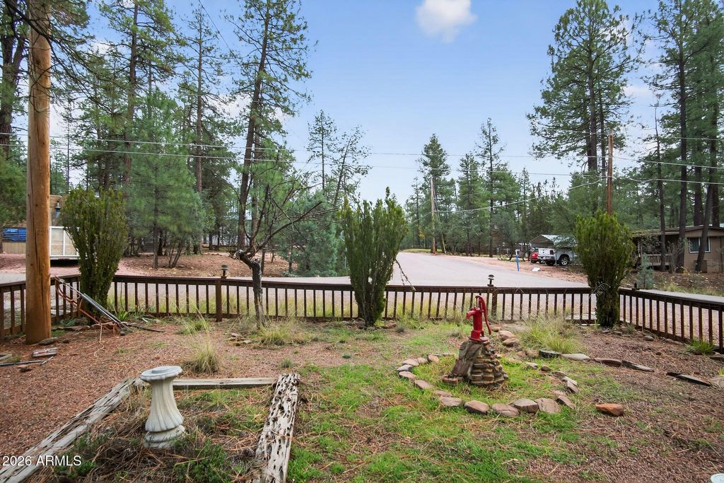 Image 7 of property listing at 8884 W TONTO RIM Drive, Pine, AZ 85544