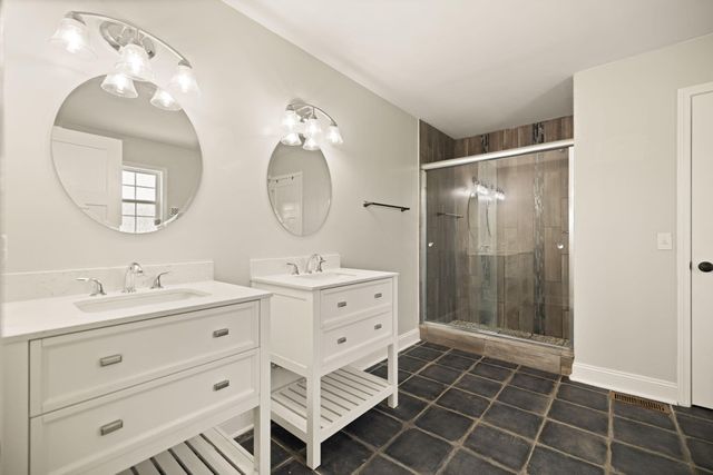 219 Brook Drive, Jeffersonville, KY 40337