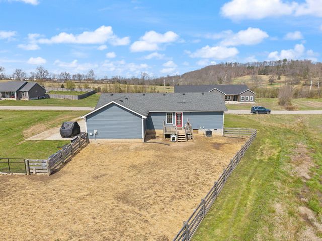 219 Brook Drive, Jeffersonville, KY 40337