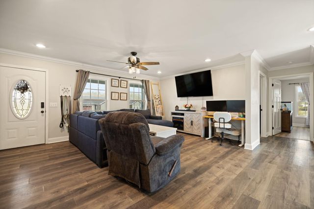 219 Brook Drive, Jeffersonville, KY 40337