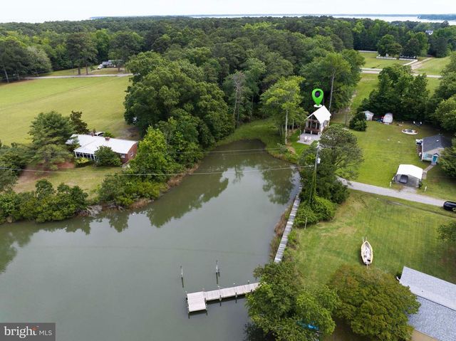 138 DELTA DR, Deltaville, VA 23043