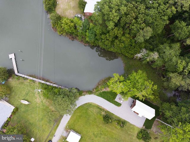 138 DELTA DR, Deltaville, VA 23043