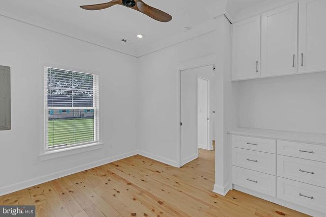 138 DELTA DR, Deltaville, VA 23043