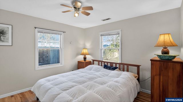 651 Wayne Dr N, Keizer, OR 97303