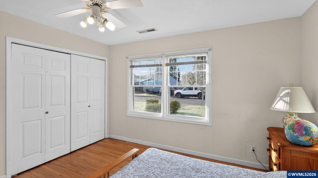 651 Wayne Dr N, Keizer, OR 97303