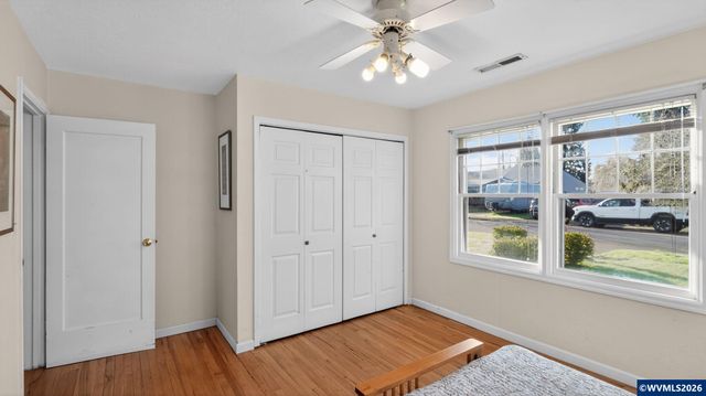 651 Wayne Dr N, Keizer, OR 97303