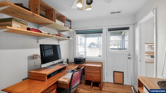 651 Wayne Dr N, Keizer, OR 97303