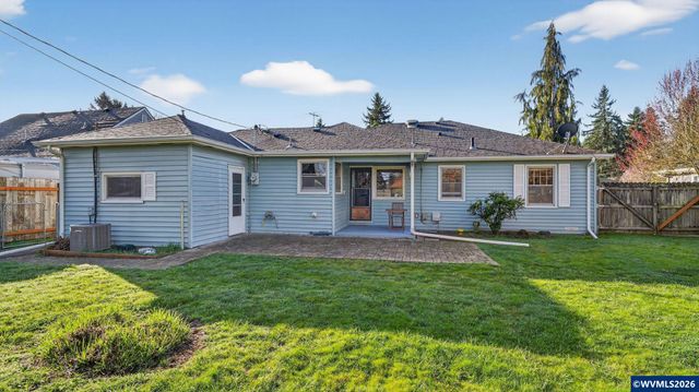 651 Wayne Dr N, Keizer, OR 97303