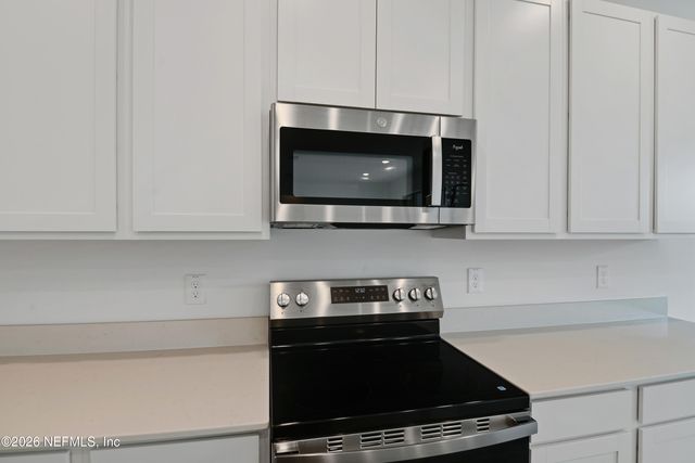 330 ALEXANDRITE Street, Deland, FL 32720