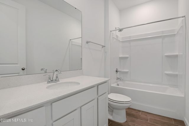 330 ALEXANDRITE Street, Deland, FL 32720