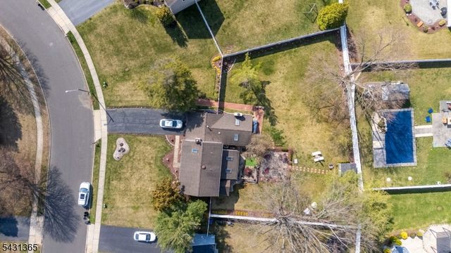 19 Plymouth Ln, Manalapan Twp., NJ 07726