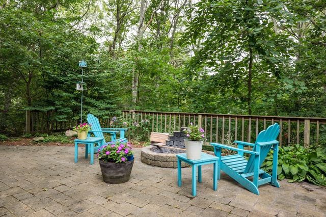 289 Quaker Meeting House Rd, Sandwich, MA 02537