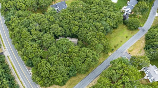 289 Quaker Meeting House Rd, Sandwich, MA 02537