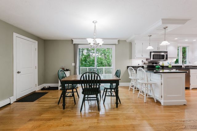 289 Quaker Meeting House Rd, Sandwich, MA 02537