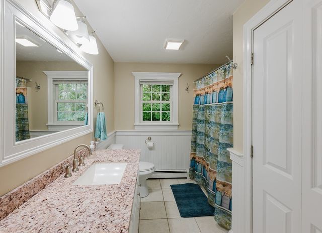 289 Quaker Meeting House Rd, Sandwich, MA 02537
