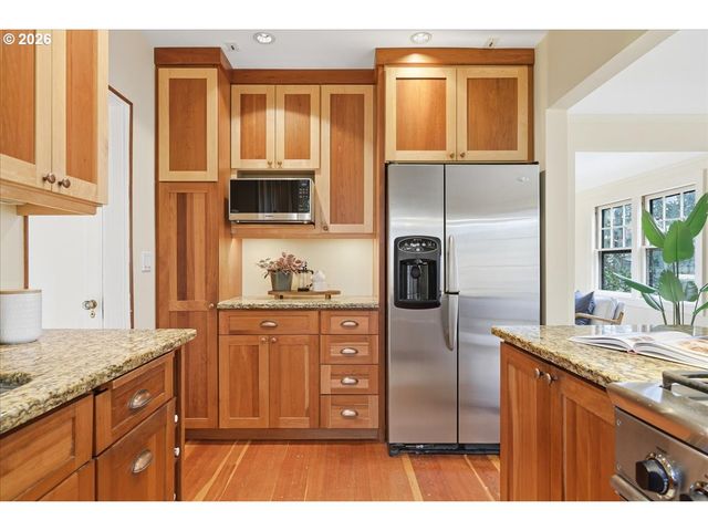 5115 Ne MULTNOMAH St, Portland, OR 97213