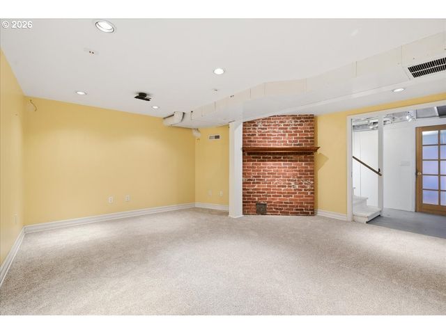 5115 Ne MULTNOMAH St, Portland, OR 97213