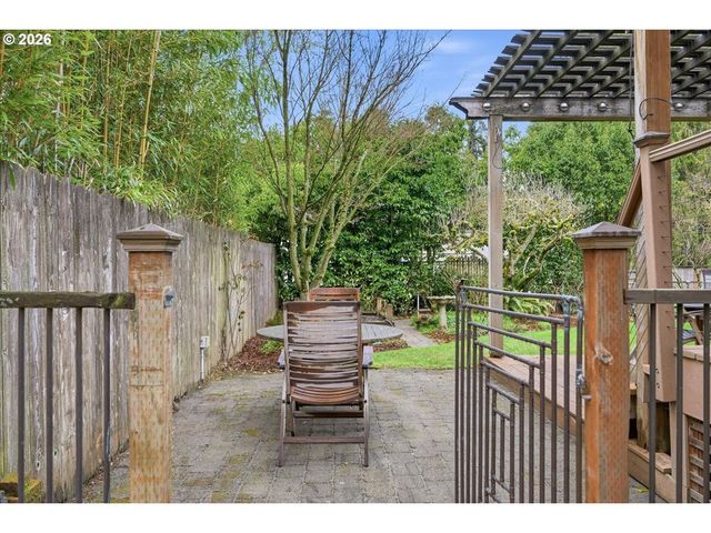 5115 Ne MULTNOMAH St, Portland, OR 97213