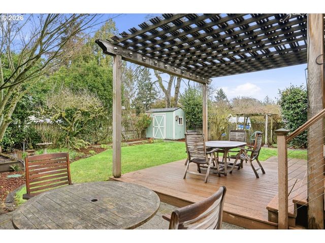 5115 Ne MULTNOMAH St, Portland, OR 97213