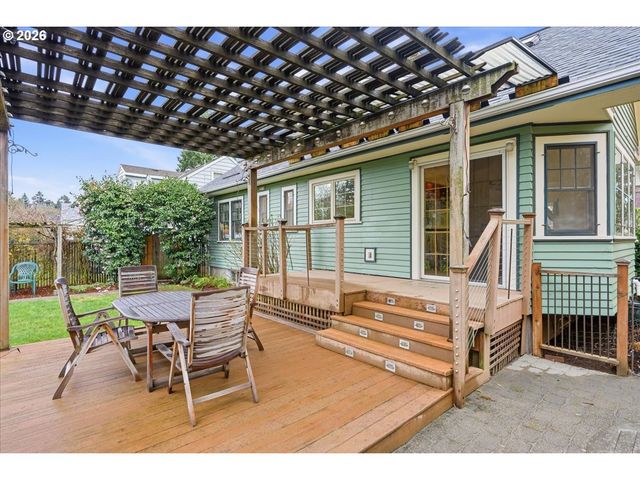 5115 Ne MULTNOMAH St, Portland, OR 97213