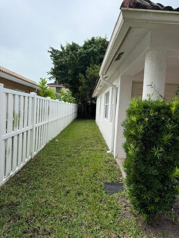 13514 NW 7TH Street, Plantation, FL 33325