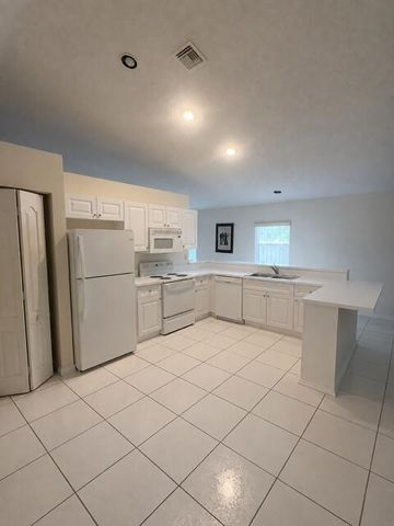 13514 NW 7TH Street, Plantation, FL 33325