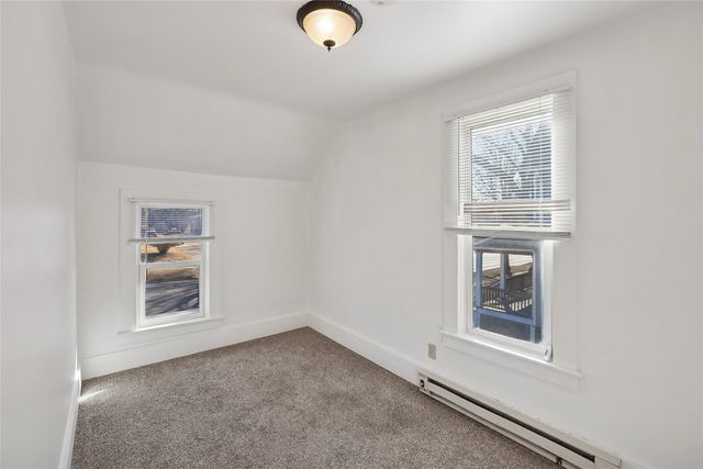 427 West Street, Grinnell, IA 50112