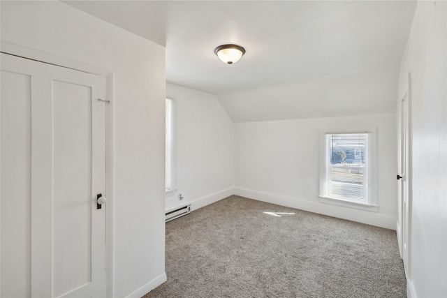 427 West Street, Grinnell, IA 50112