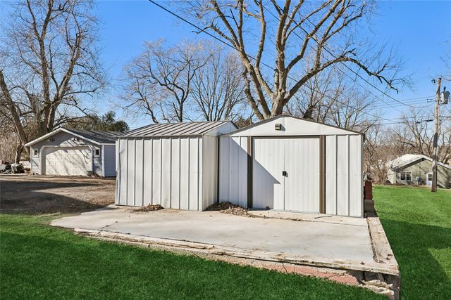 427 West Street, Grinnell, IA 50112