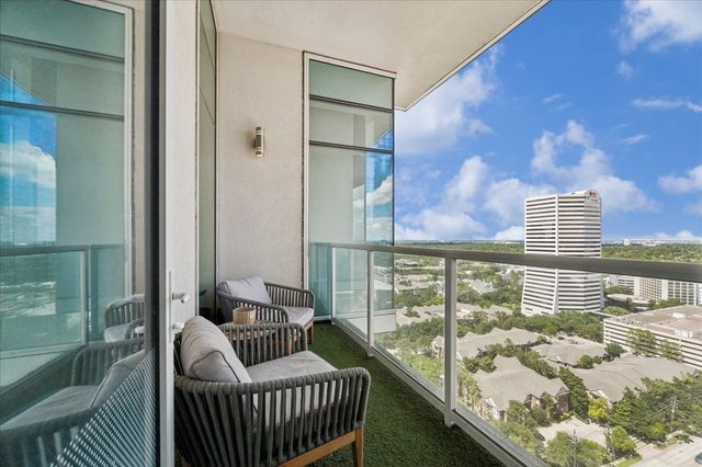 4521 San Felipe Street 2102, Houston, TX 77027