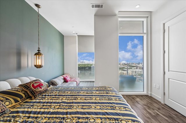 4521 San Felipe Street 2102, Houston, TX 77027