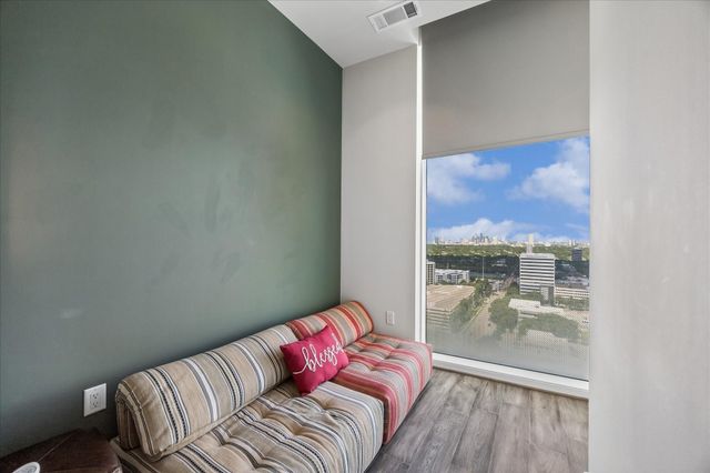 4521 San Felipe Street 2102, Houston, TX 77027
