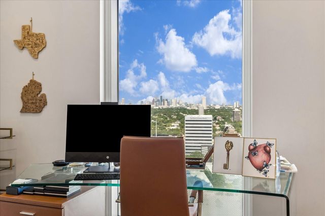 4521 San Felipe Street 2102, Houston, TX 77027