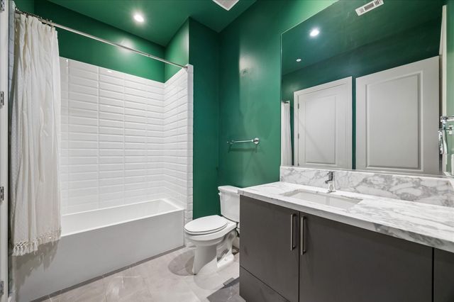 4521 San Felipe Street 2102, Houston, TX 77027