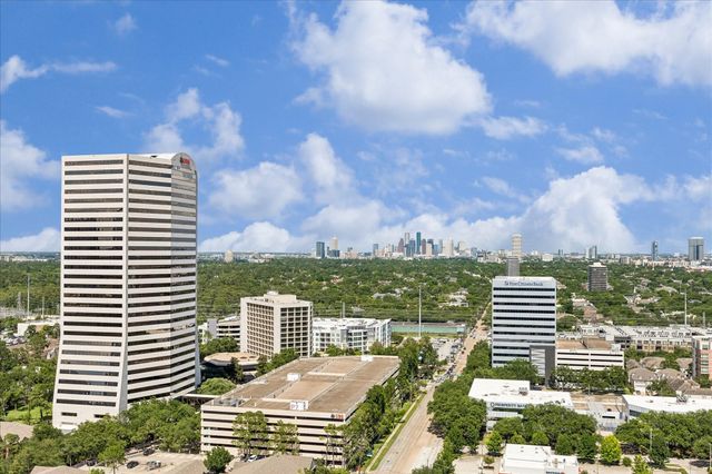4521 San Felipe Street 2102, Houston, TX 77027